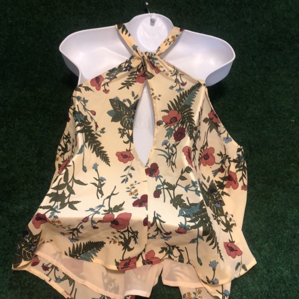 Hommage from Los Angeles Floral Trapeze Sleeveless Top - Picture 3 of 12